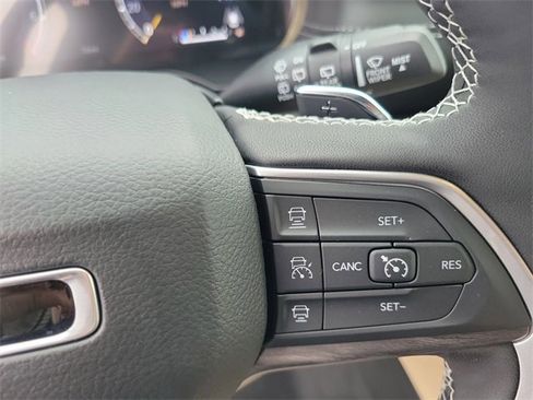 New 2025 Jeep Grand Cherokee Limited image 24