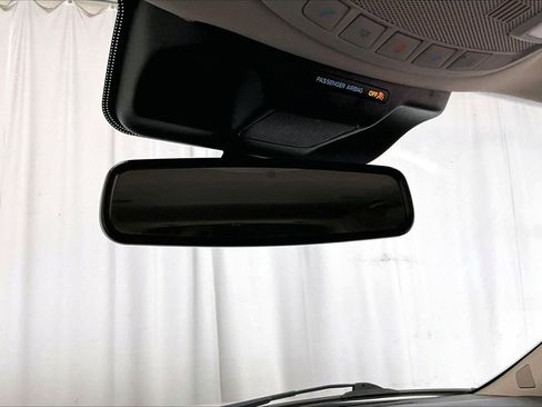 Used 2024 Ford Expedition XLT image 17