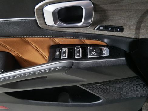 Used 2022 Kia Sorento SX Prestige w/ Rust Color Package image 19
