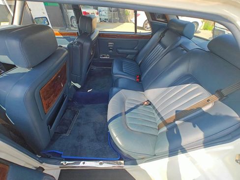 Used 1989 Rolls-Royce Silver Spur image 29