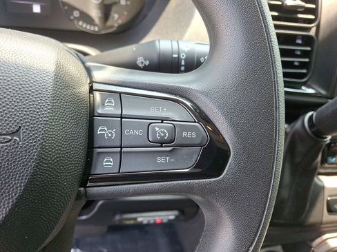 Used 2024 RAM ProMaster 2500 w/ Convenience Group image 18