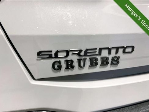Used 2025 Kia Sorento SX AWD/4WD image 40