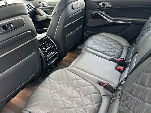 New 2026 BMW X7 xDrive40i w/ Premium Package image 12
