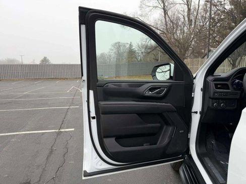 Used 2023 Chevrolet Tahoe RST w/ Luxury Package image 17