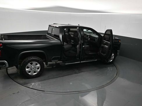 Used 2020 Chevrolet Silverado 2500 LTZ w/ LTZ Plus Package image 26