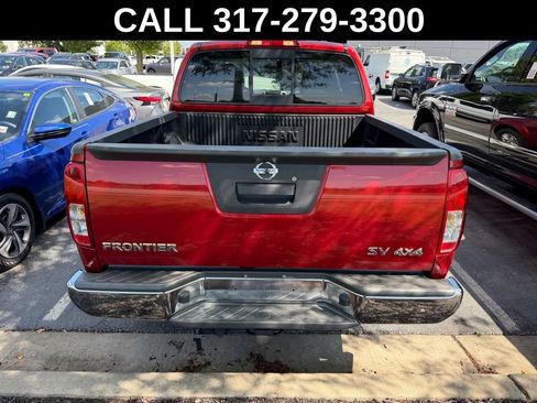 Used 2016 Nissan Frontier SV AWD/4WD image 5