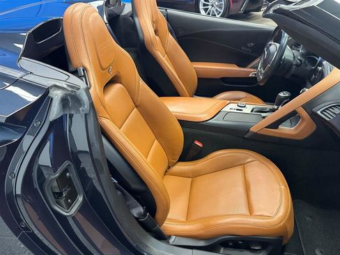 Used 2015 Chevrolet Corvette Z06 w/ 2LZ Preferred Equipment Group RWD image 19