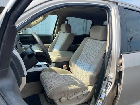 Used 2008 Toyota Tundra 4x4 CrewMax w/ Tow Pkg image 22