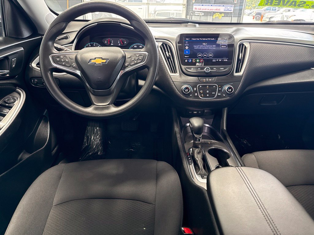 Used 2025 Chevrolet Malibu LT FWD image 20