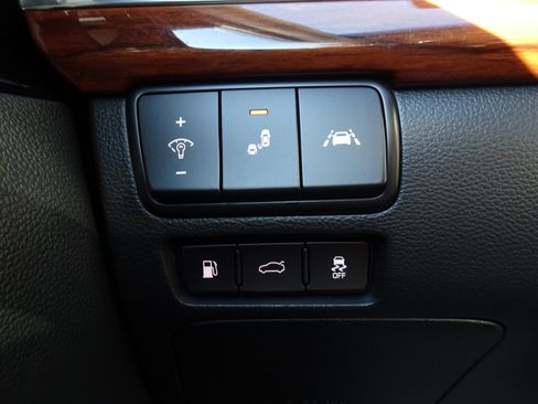 Used 2017 Kia Cadenza Technology FWD image 23