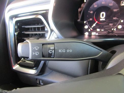 New 2026 GMC Canyon Elevation w/ Convenience Package RWD image 57