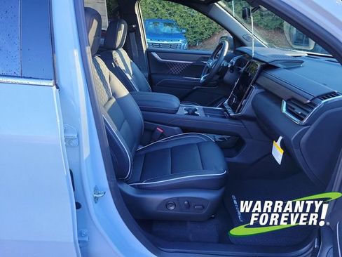 New 2026 GMC Acadia Denali w/ Super Cruise Package image 15