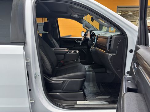 Used 2023 Chevrolet Silverado 1500 LT w/ LPO, Dark Essentials Package AWD/4WD image 18