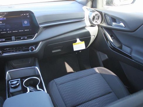 New 2026 Chevrolet Equinox LT image 7