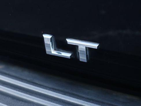 Used 2023 Chevrolet Tahoe LT image 28