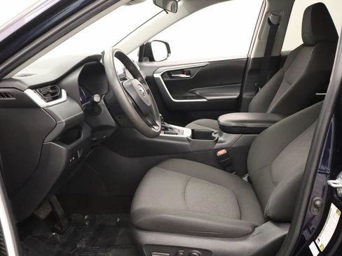 Used 2024 Toyota RAV4 XLE FWD image 16