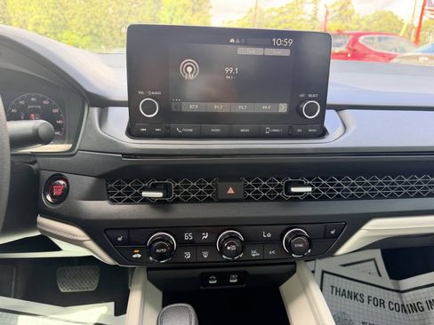 Used 2024 Honda Accord EX image 24