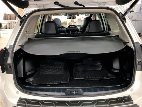 Used 2019 Subaru Forester Touring image 33