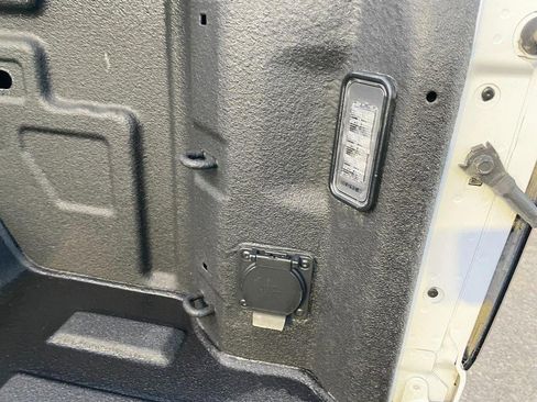 Used 2025 GMC Sierra 1500 Elevation w/ Preferred Package image 7