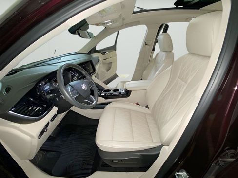 Used 2023 Buick Envision Avenir AWD/4WD image 28