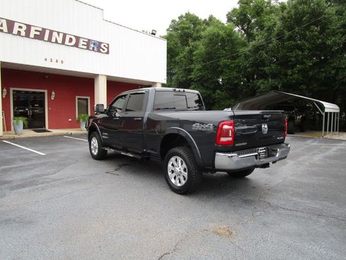 Used 2022 RAM 2500 Laramie AWD/4WD image 3