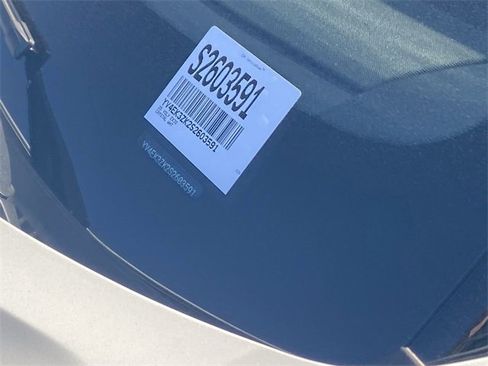 New 2025 Volvo EX30 Plus w/ Protection Package Premier image 25