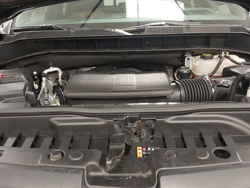 Used 2021 Chevrolet Silverado 1500 High Country w/ Technology Package image 30