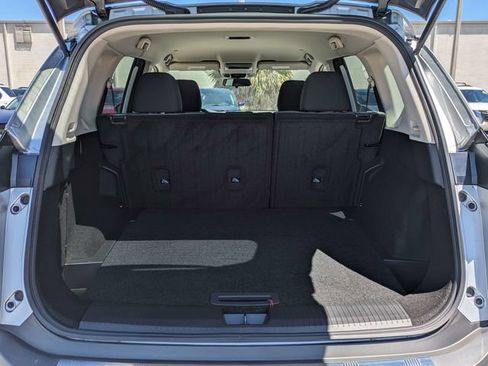 Used 2023 Nissan Rogue SV FWD image 14