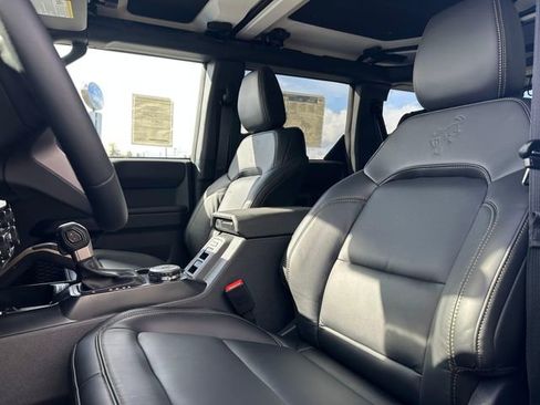 New 2026 Ford Bronco Badlands image 10
