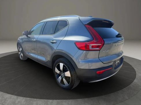 Used 2019 Volvo XC40 T5 Momentum AWD/4WD image 7
