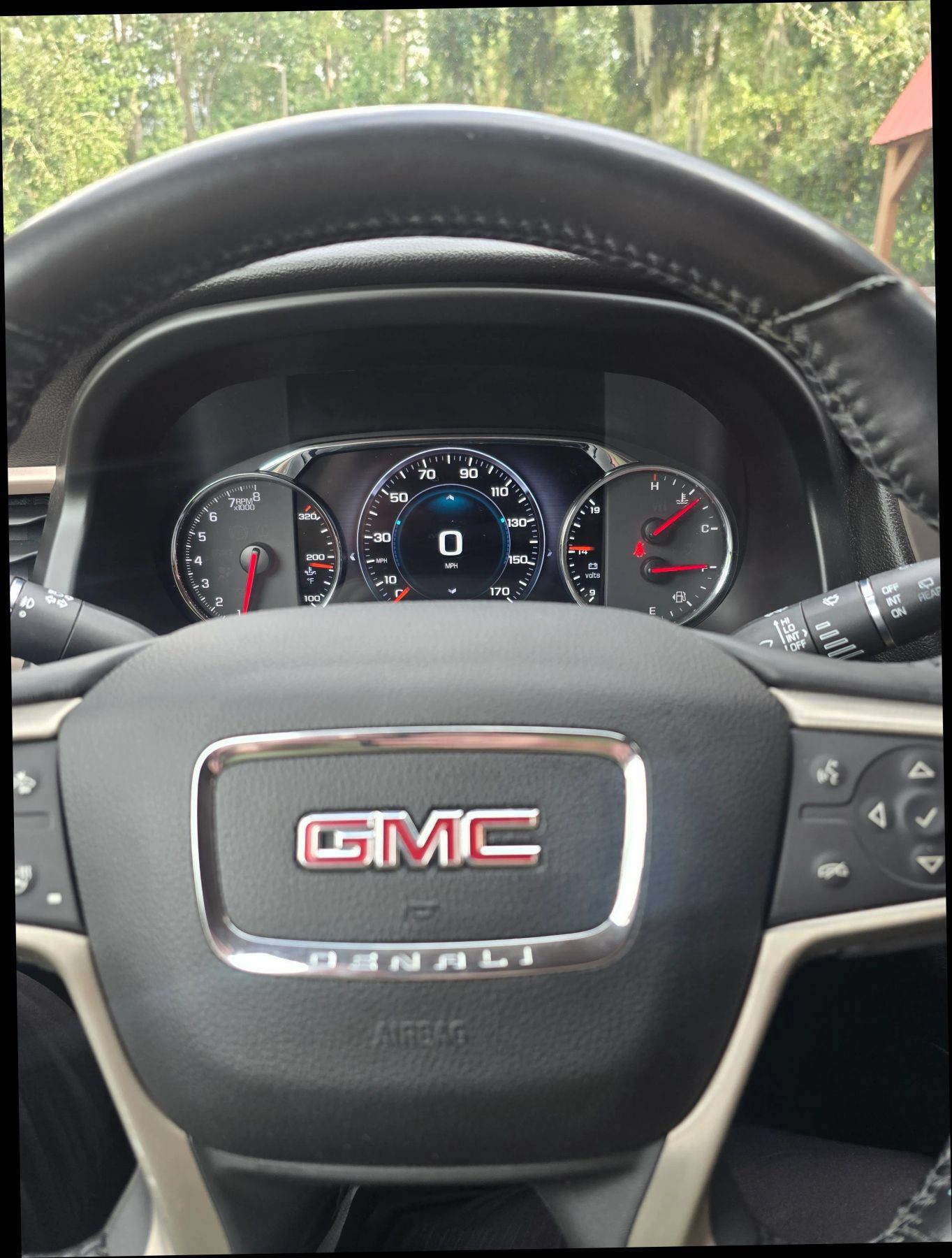 Used 2017 GMC Acadia Denali w/ Technology Package AWD/4WD image 18
