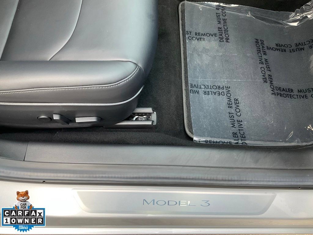 Used 2018 Tesla Model 3 Long Range RWD image 60