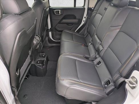 New 2026 Jeep Gladiator Sport AWD/4WD image 15