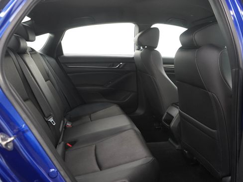 Used 2019 Honda Accord Sport image 12