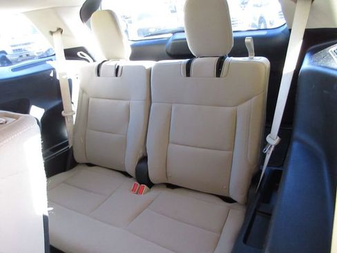 Certified 2020 Ford Explorer XLT image 26