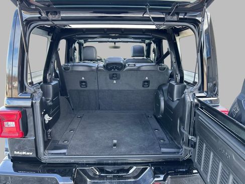 Used 2021 Jeep Wrangler Unlimited Sahara image 14