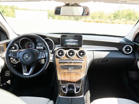 Used 2015 Mercedes-Benz C 300 Sedan image 22