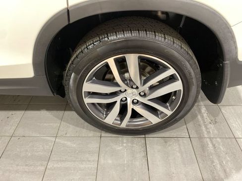 Used 2018 Honda Pilot Touring image 25