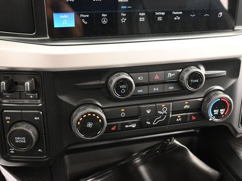 New 2026 Ford F250 XLT w/ XLT Premium Package AWD/4WD image 12