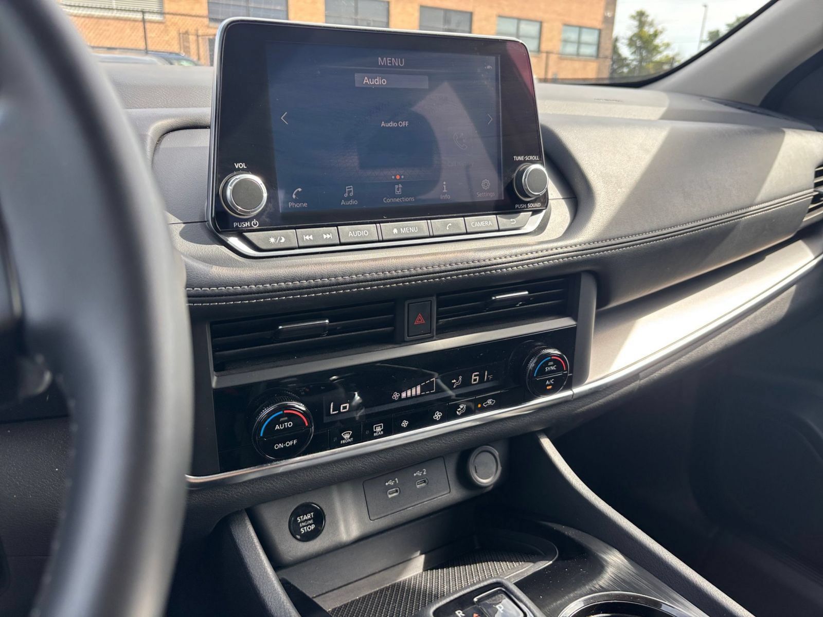 Used 2025 Nissan Rogue SV FWD image 16
