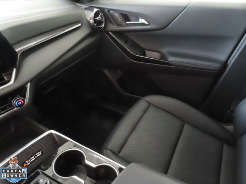 Used 2026 Chevrolet Equinox LT w/ Convenience Package II FWD image 20