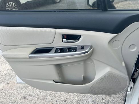 Used 2015 Subaru Crosstrek 2.0i Limited image 20