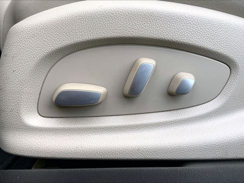 Used 2019 Cadillac XTS Luxury image 33