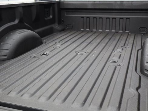 Used 2025 Ford F350 Platinum AWD/4WD image 41