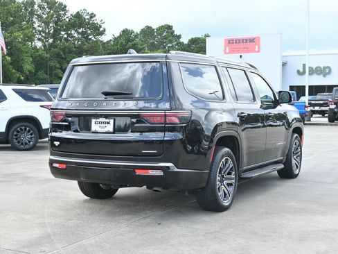 Used 2024 Jeep Wagoneer Series II w/ Flexible Seating Group AWD/4WD image 3