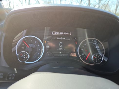 New 2026 RAM 1500 Express AWD/4WD image 5