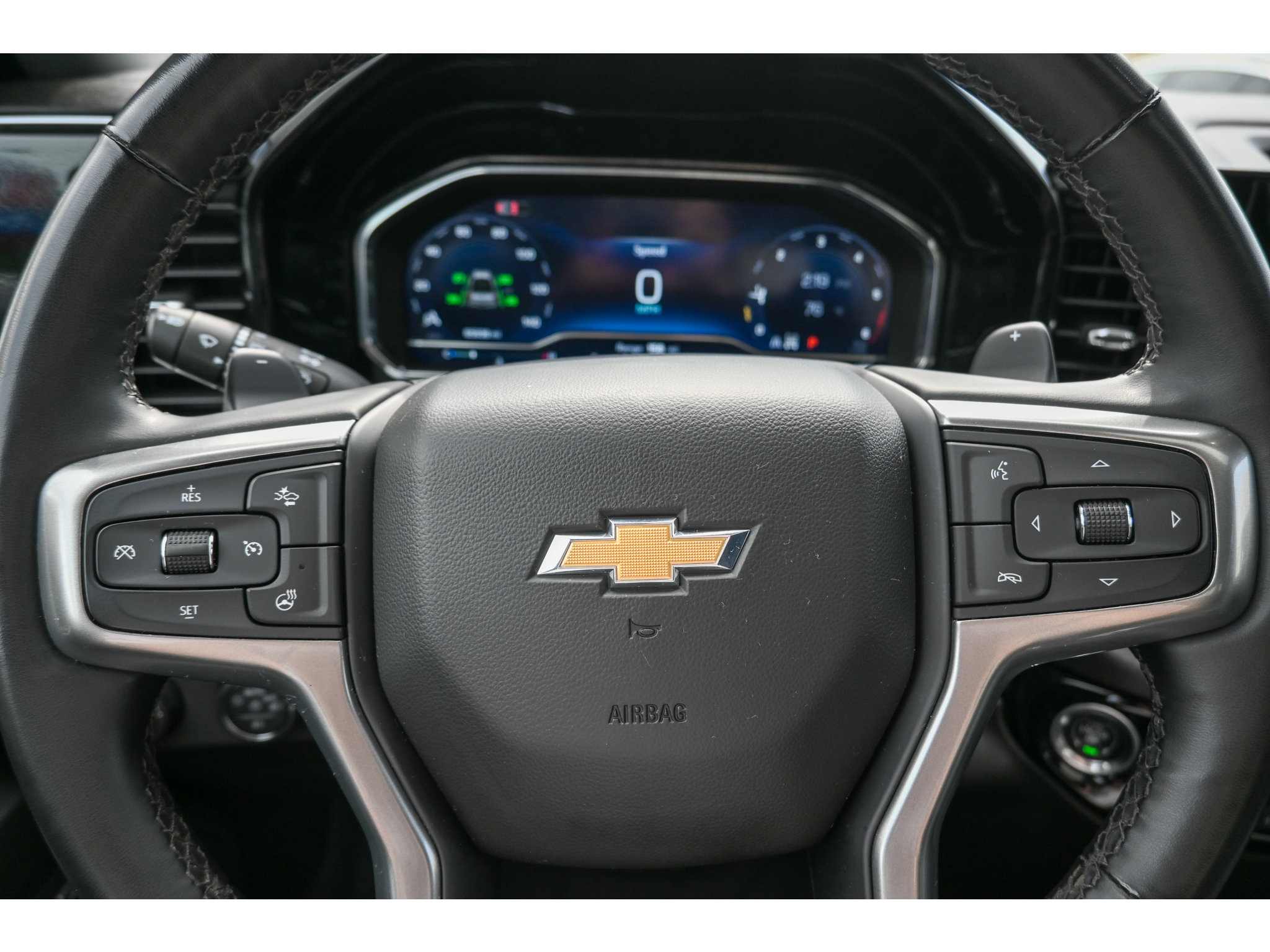 Used 2024 Chevrolet Silverado 1500 LTZ w/ LTZ Premium Package AWD/4WD image 38