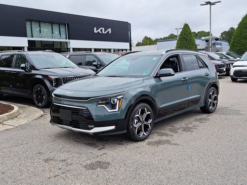 New 2025 Kia Niro EX Touring image 1