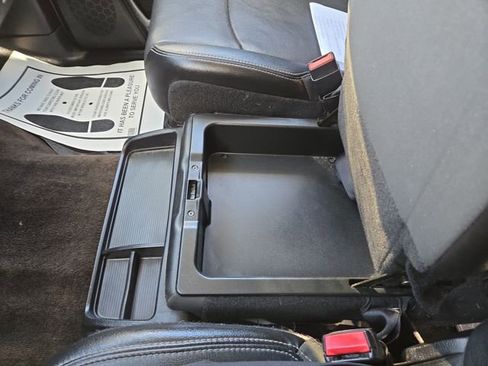 Used 2014 RAM 1500 Laramie w/ Convenience Group image 24