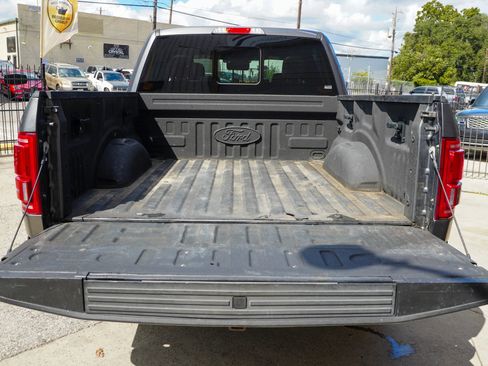 Used 2015 Ford F150 Platinum w/ Equipment Group 701A Luxury image 14